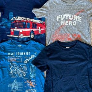 ⭐️⭐️5 listings for $15⭐️⭐️Bundle of 4 size 7 t-shirts. EUC!